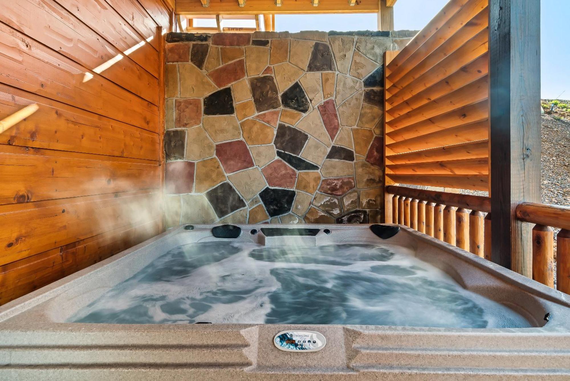 Full Equipped Cabin With A Pool And Game Room Smokies Views Gatlinburg Buitenkant foto