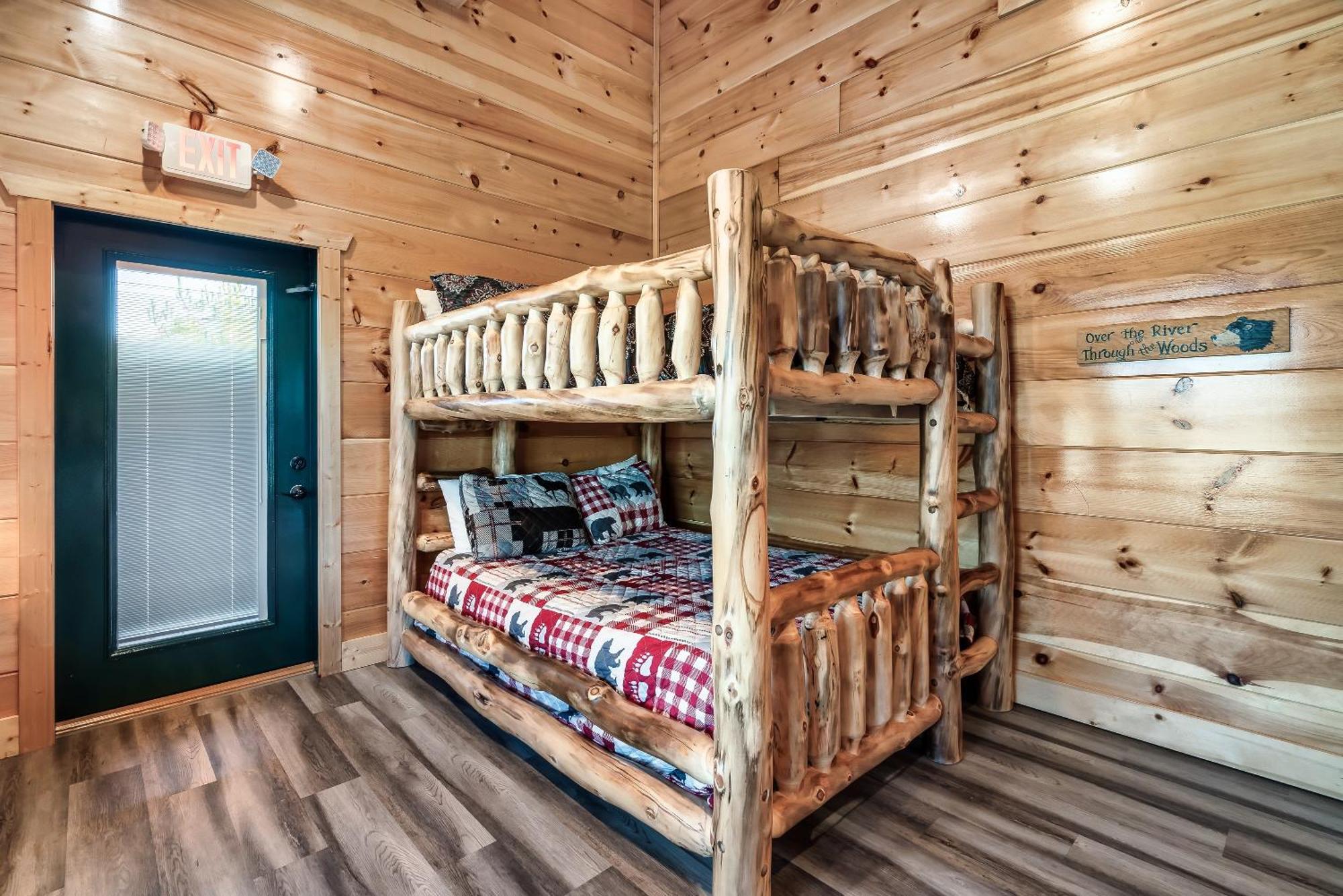 Full Equipped Cabin With A Pool And Game Room Smokies Views Gatlinburg Buitenkant foto