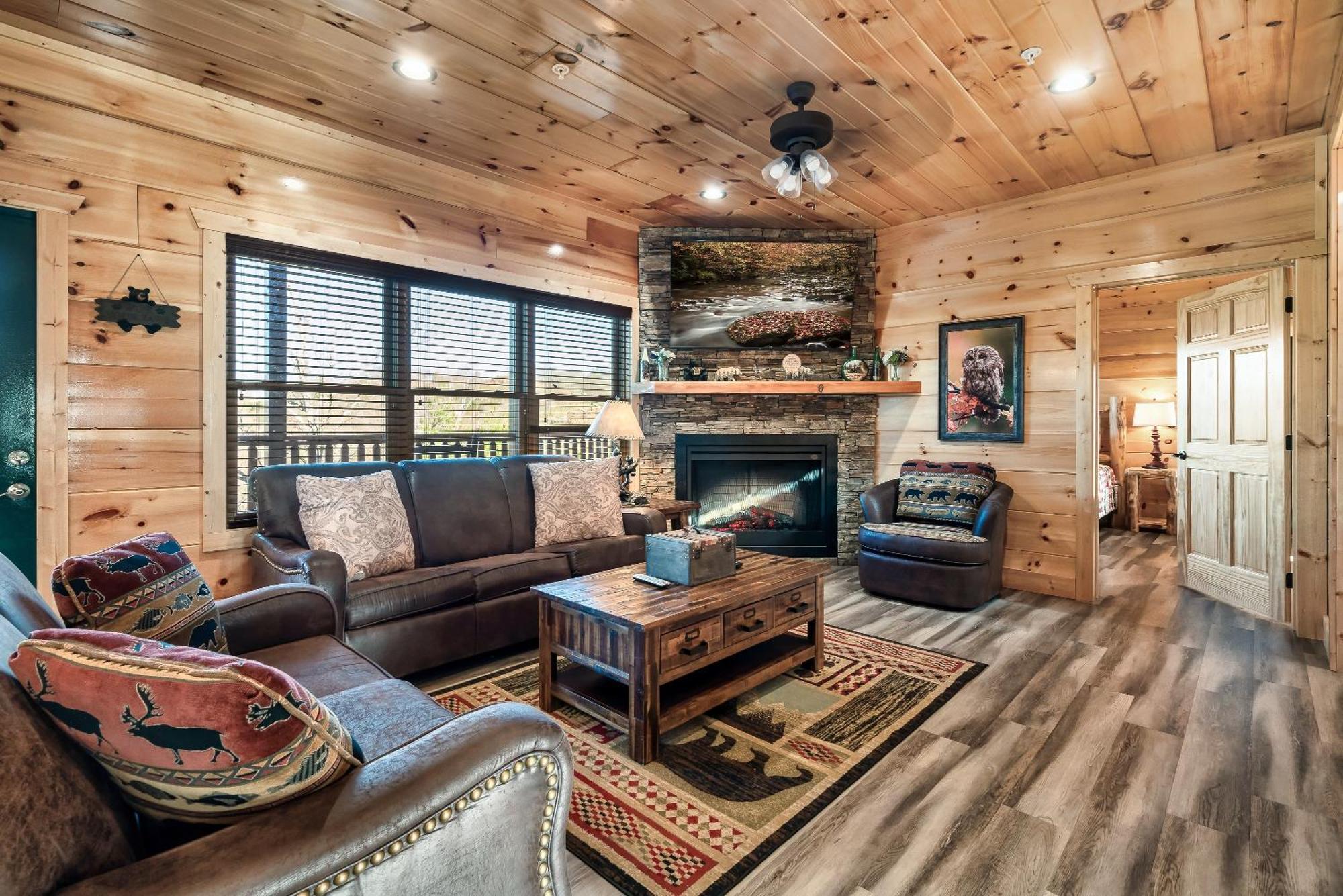 Full Equipped Cabin With A Pool And Game Room Smokies Views Gatlinburg Buitenkant foto