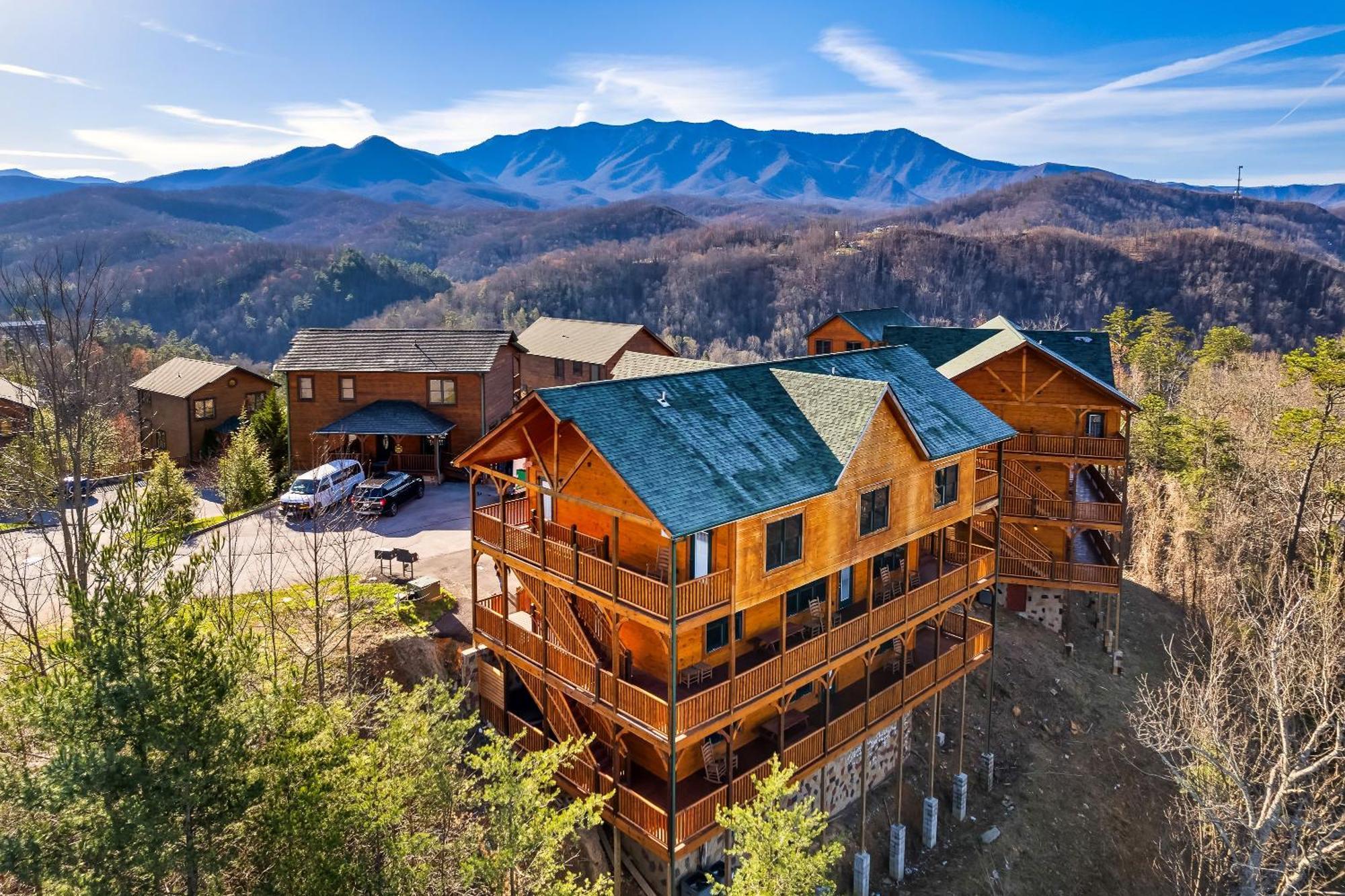 Full Equipped Cabin With A Pool And Game Room Smokies Views Gatlinburg Buitenkant foto