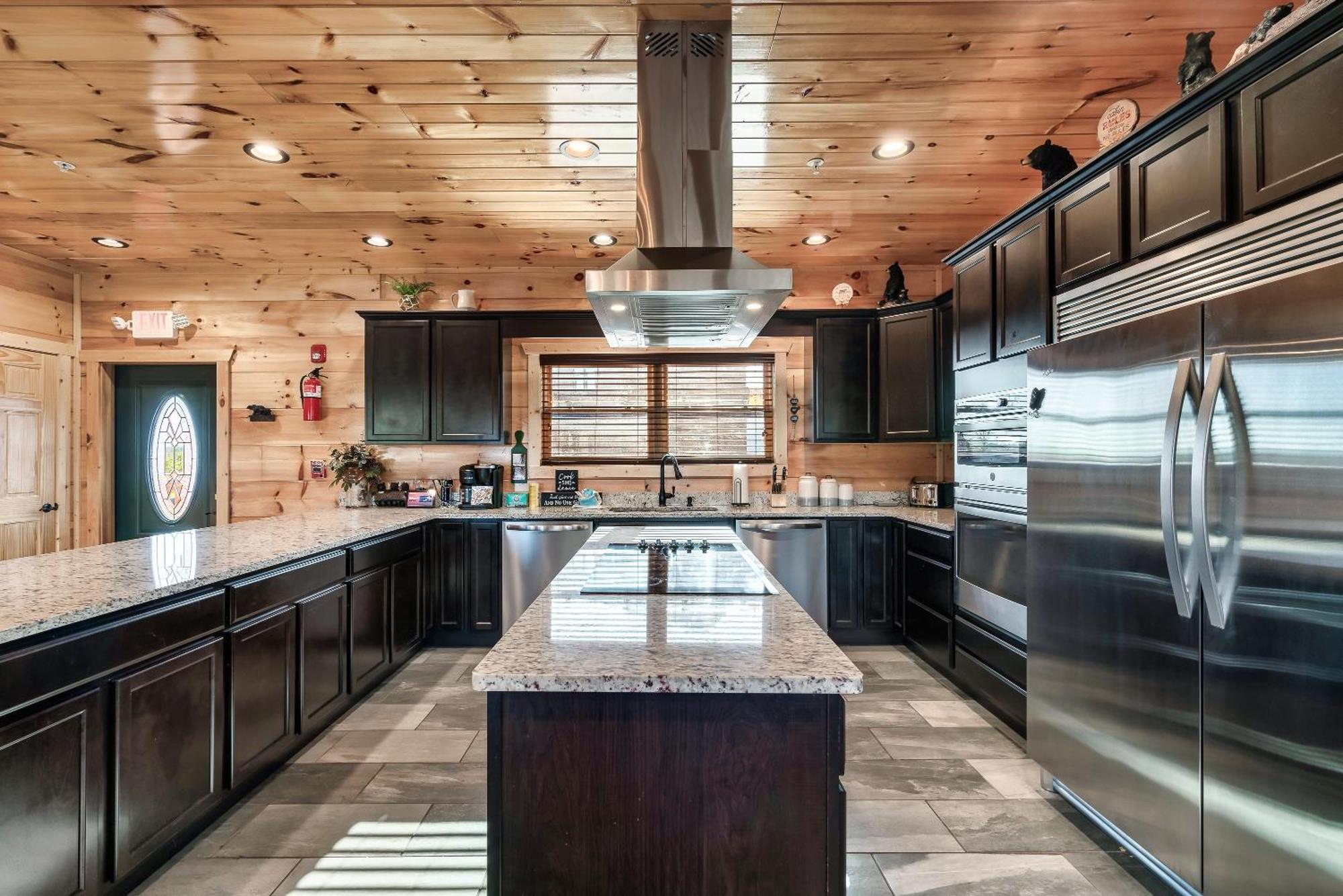 Full Equipped Cabin With A Pool And Game Room Smokies Views Gatlinburg Buitenkant foto